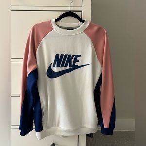 Nike Pink and Blue Pullover/Crewneck with Zipper Pockets